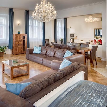 פראג Smetanovo Nabrezi - Riverview Old Town Apartment מראה חיצוני תמונה