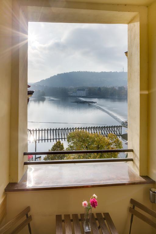 פראג Smetanovo Nabrezi - Riverview Old Town Apartment מראה חיצוני תמונה