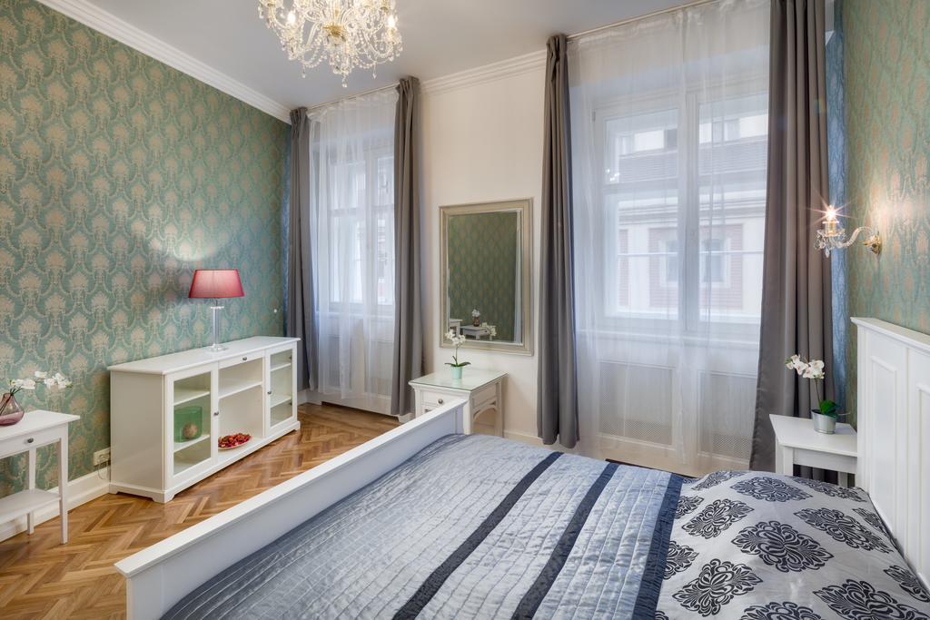 פראג Smetanovo Nabrezi - Riverview Old Town Apartment מראה חיצוני תמונה
