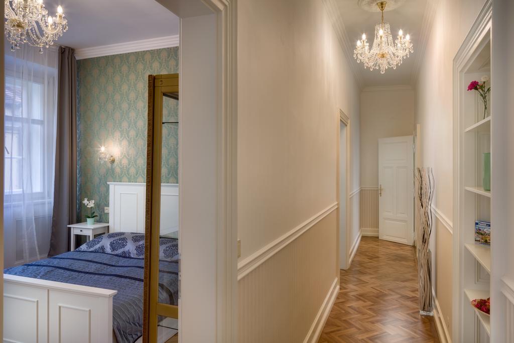 פראג Smetanovo Nabrezi - Riverview Old Town Apartment מראה חיצוני תמונה
